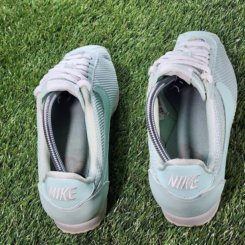 NIKE CORTEZ - Womens Shoes - SIZE 8